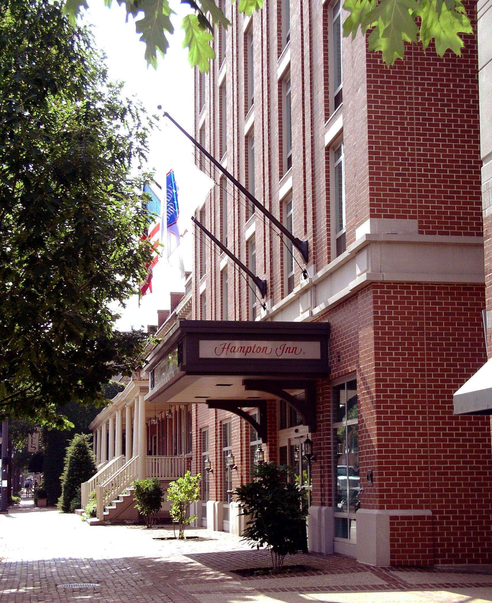 Hampton Inn Alexandria/Old Town Екстериор снимка