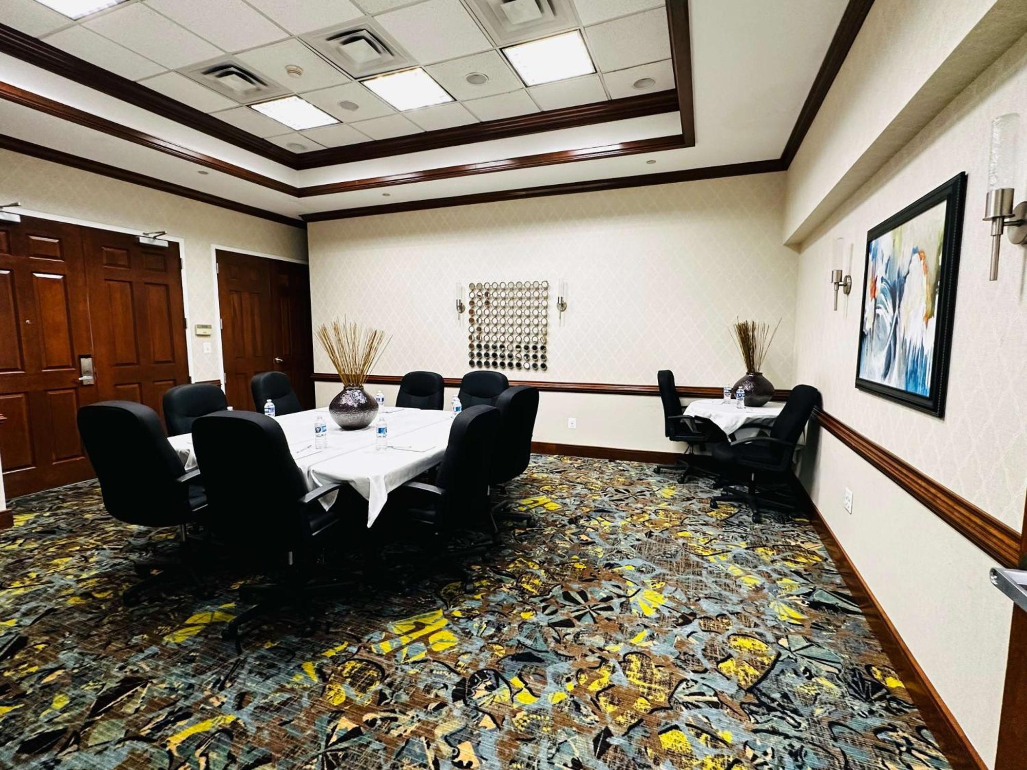 Hampton Inn Alexandria/Old Town Екстериор снимка