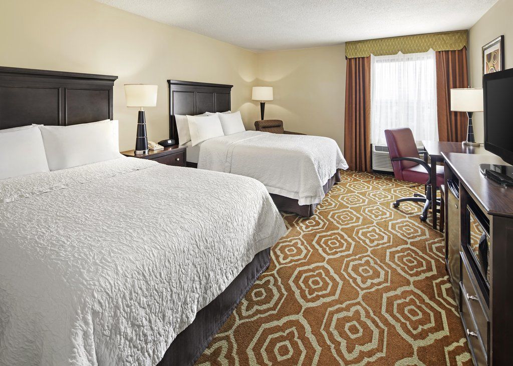 Hampton Inn Alexandria/Old Town Екстериор снимка