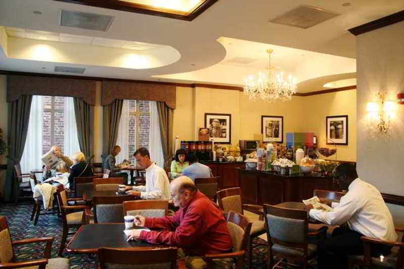 Hampton Inn Alexandria/Old Town Ресторант снимка